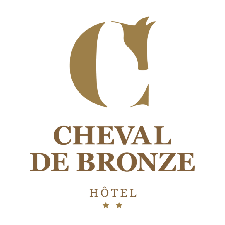 hotel cheval de bronze remiremont visuel logo vertical 02